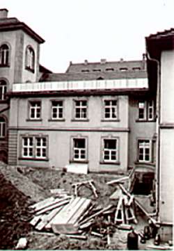  Zwischenbau vor dem Abbruch